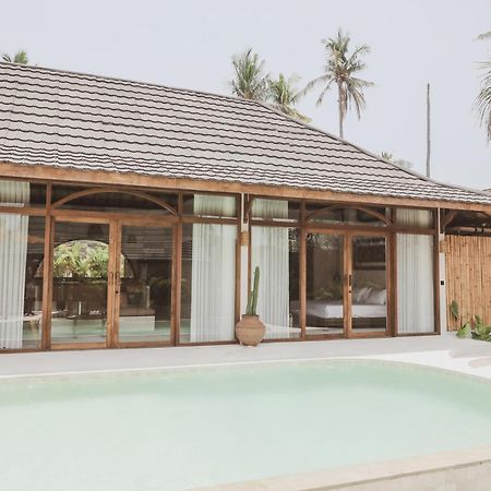 Kalyana Villa Gili Islands Exterior photo