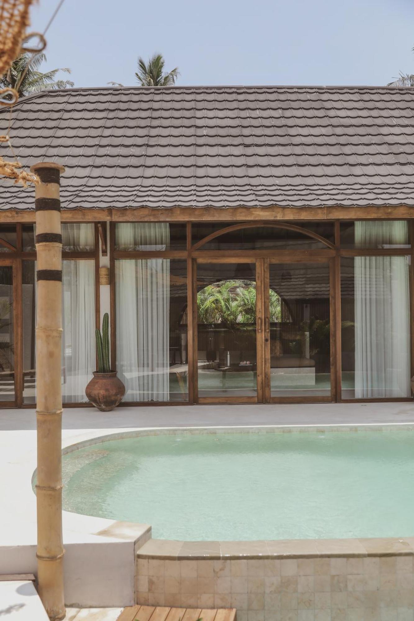Kalyana Villa Gili Islands Exterior photo