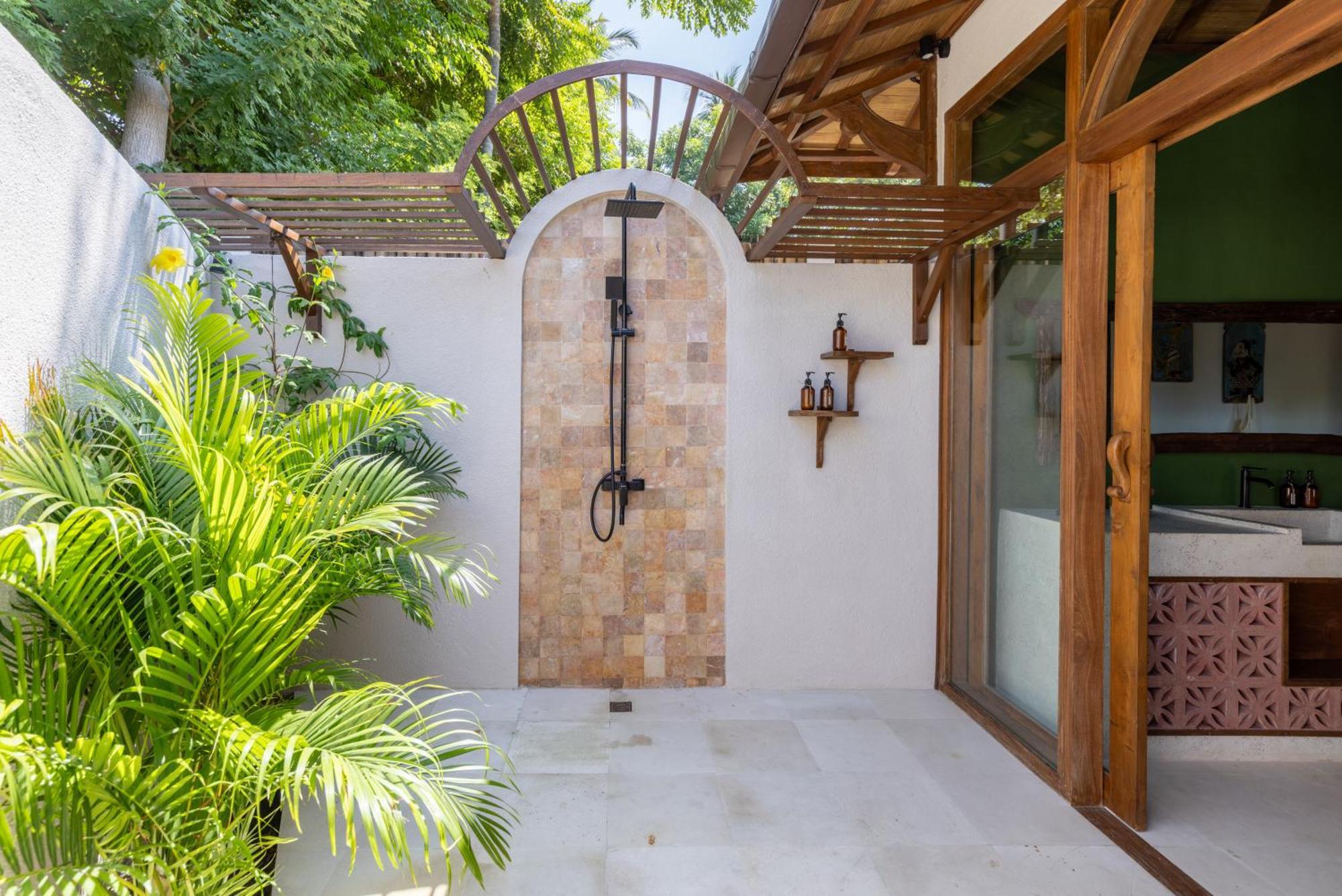 Kalyana Villa Gili Islands Exterior photo