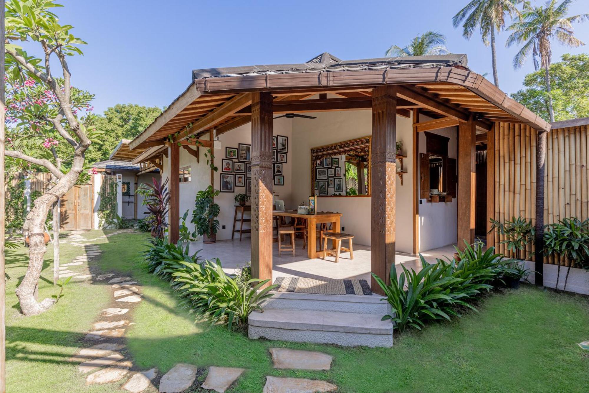 Kalyana Villa Gili Islands Exterior photo